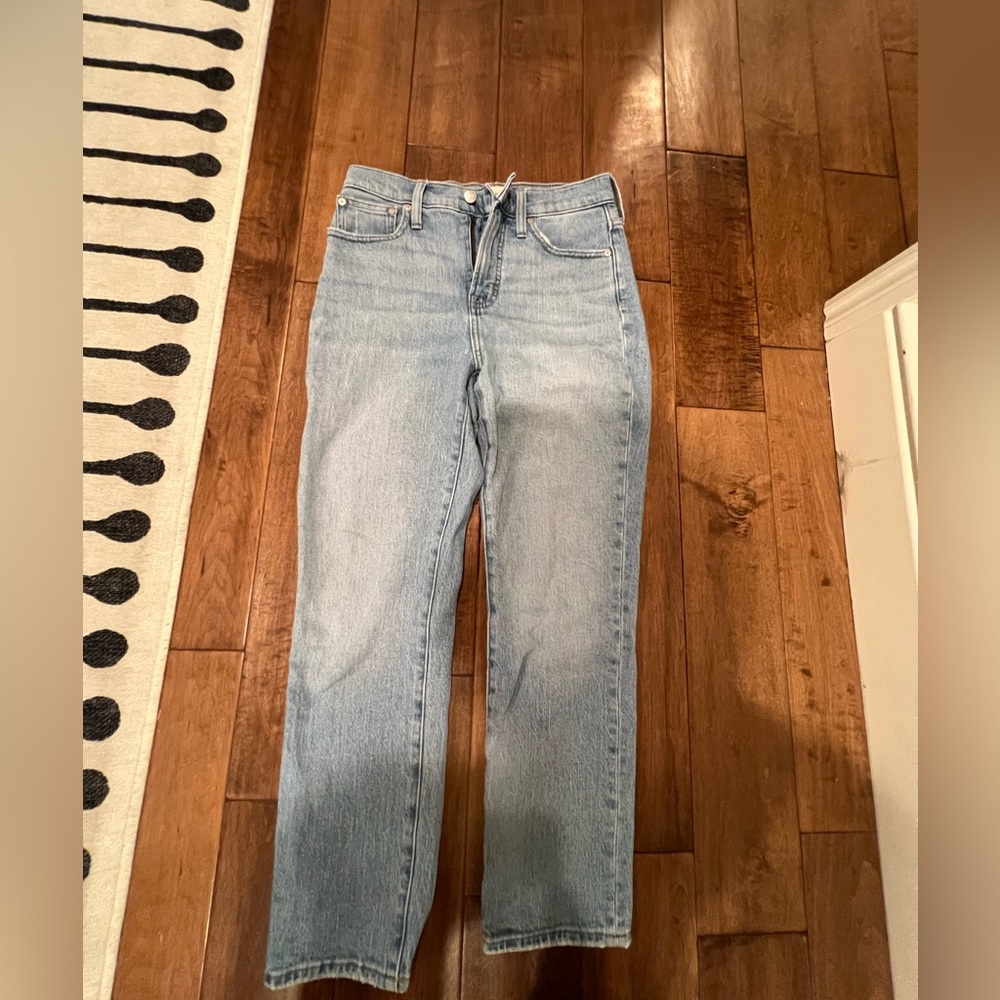 American eagle blue mom jeans